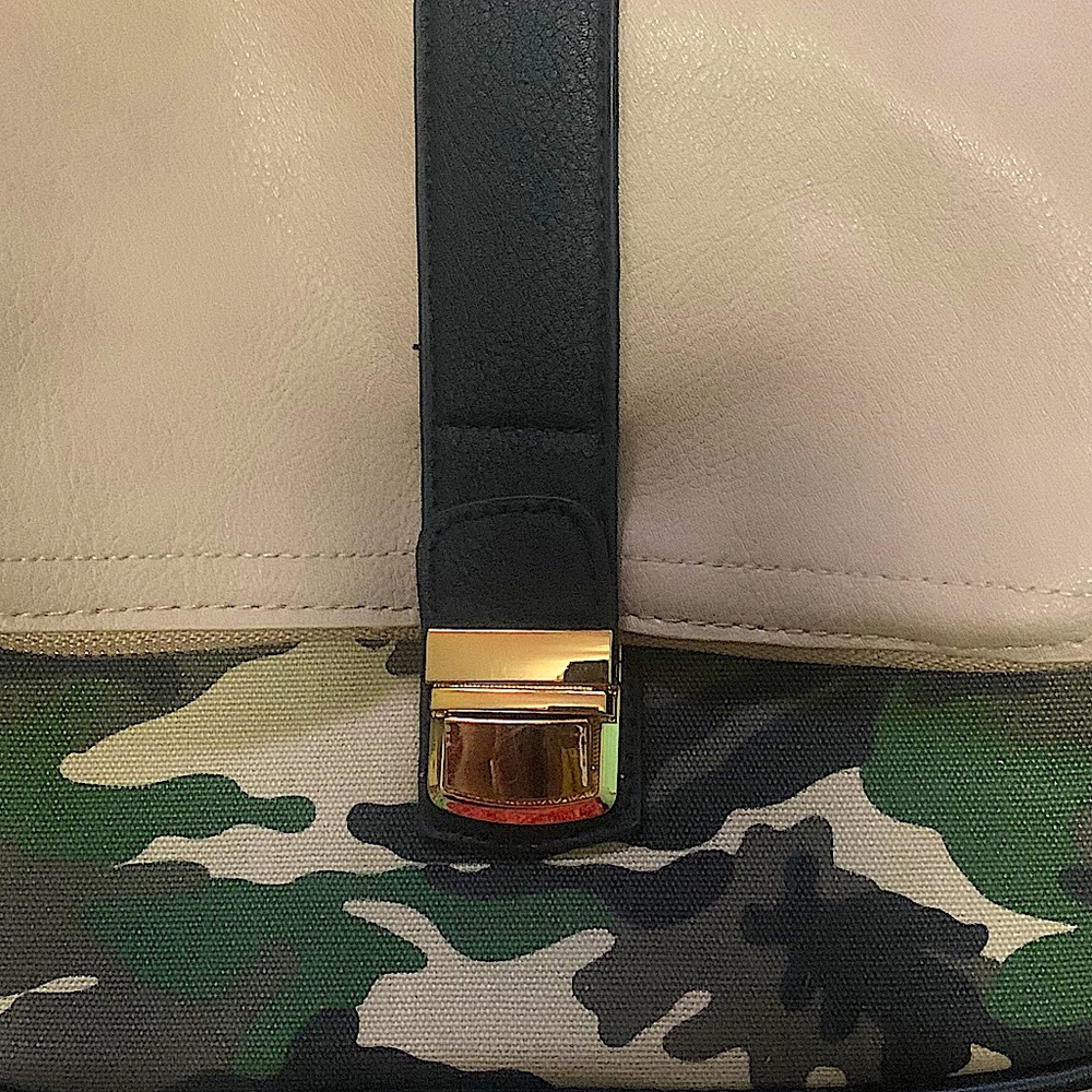 Handbag